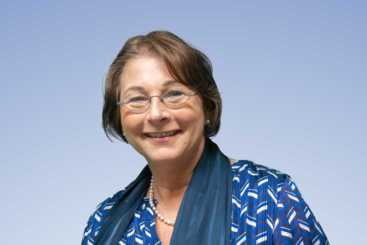 Angela Bauer